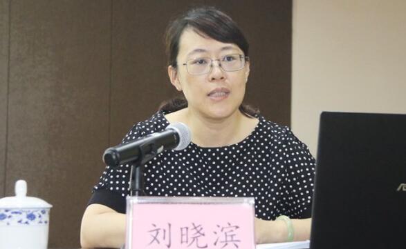 劉曉濱簡(jiǎn)歷：廣西黨委組織部部務(wù)會(huì)成員、遠(yuǎn)程辦主任劉曉濱，曾任廣西組織部公務(wù)員一處處長(zhǎng)