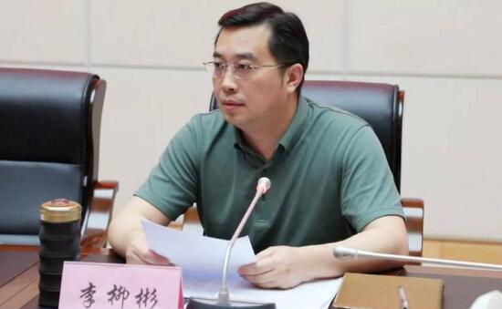 李柳彬簡歷：柳州市柳城縣委書記李柳彬，曾任柳北區(qū)委書記，城中區(qū)委副書記、區(qū)長
