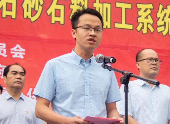 韋建明簡歷：百色市田林縣委書記、縣長韋建明，曾任廣西鄉(xiāng)村振興局綜合處處長