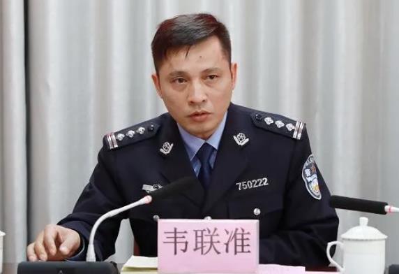 韋聯(lián)準簡歷：河池市巴馬縣副縣長、公安局局長韋聯(lián)準，曾任河池市公安局刑偵支隊長