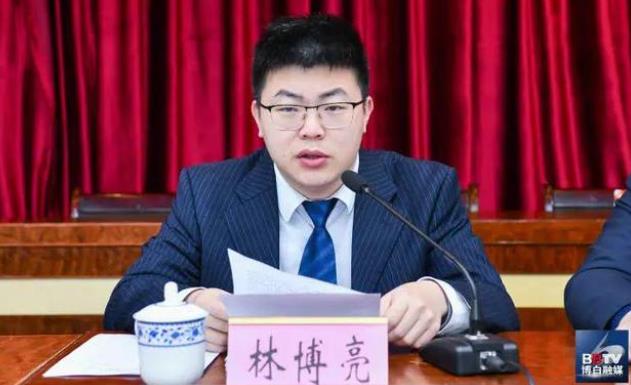 林博亮簡歷：玉林龍?zhí)懂a(chǎn)業(yè)園區(qū)主任林博亮，曾任博白縣委常委、常務副縣長