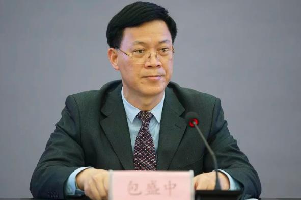 包盛中簡歷：原北海市自然資源局副局長、規(guī)劃局局長包盛中，曾任北海市發(fā)改委副主任、鐵建辦主任