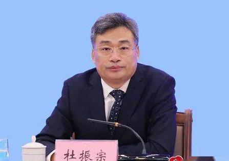 杜振宗簡歷：廣西衛(wèi)健委主任杜振宗，曾任南溪山醫(yī)院院長、桂林醫(yī)學(xué)院二附院副院長