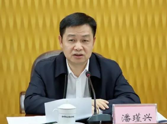 潘瑾興簡歷：廣西民宗委紀(jì)檢組長潘瑾興接受審查調(diào)查，曾任欽州市委常委、紀(jì)委書記