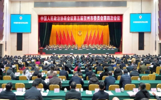 胡建華任賀州市政協(xié)主席，曾任廣西黨校常務(wù)副校長(zhǎng)，南寧市委常委、宣傳部部長(zhǎng)、統(tǒng)戰(zhàn)部部長(zhǎng)（胡建華簡(jiǎn)歷）